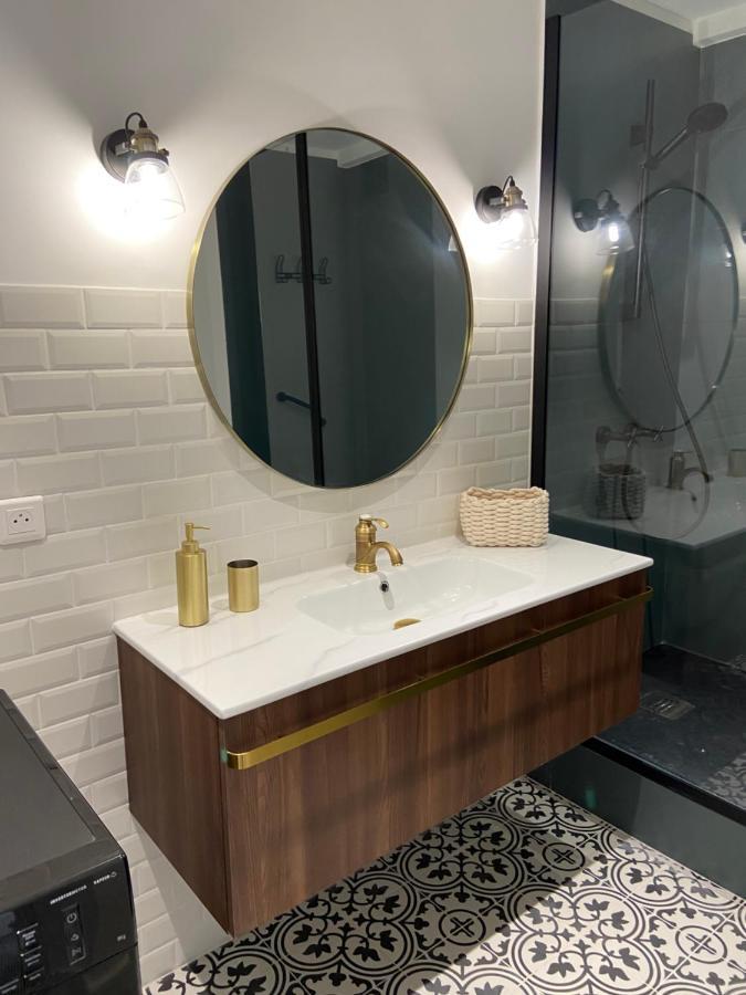 Ajaccio Magnifique T2 37M2 Centre Ville Vue Mer Au Bord De La Plage Neuf 4 Couchages Balcon Parking Prive Ferme Clim Wifi Exterior foto