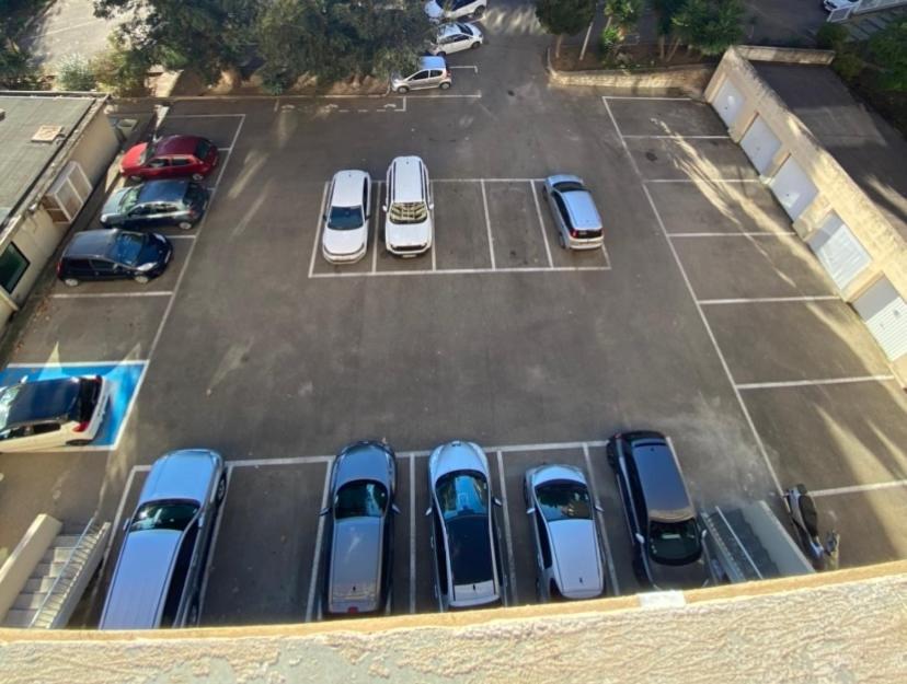 Ajaccio Magnifique T2 37M2 Centre Ville Vue Mer Au Bord De La Plage Neuf 4 Couchages Balcon Parking Prive Ferme Clim Wifi Exterior foto